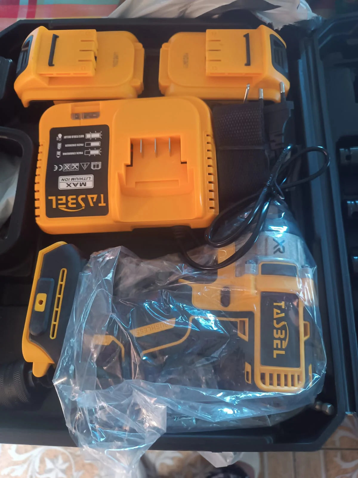 LLAVE DE IMPACTO INALÁMBRICA